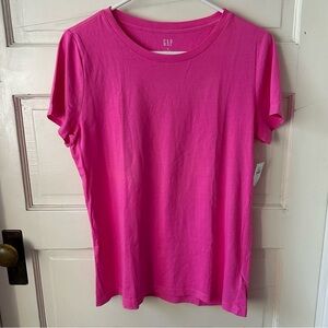 GAP Vintage Wash T Hot Pink T-Shirt 100% Cotton Medium NWT Woman's Round Neck